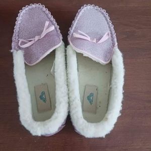 Girl's pink glitter moccasins